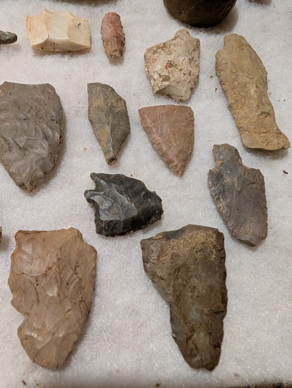 Authentic Indian Artifacts Arrowheads, (30 Assorted Artifacts NW Ala