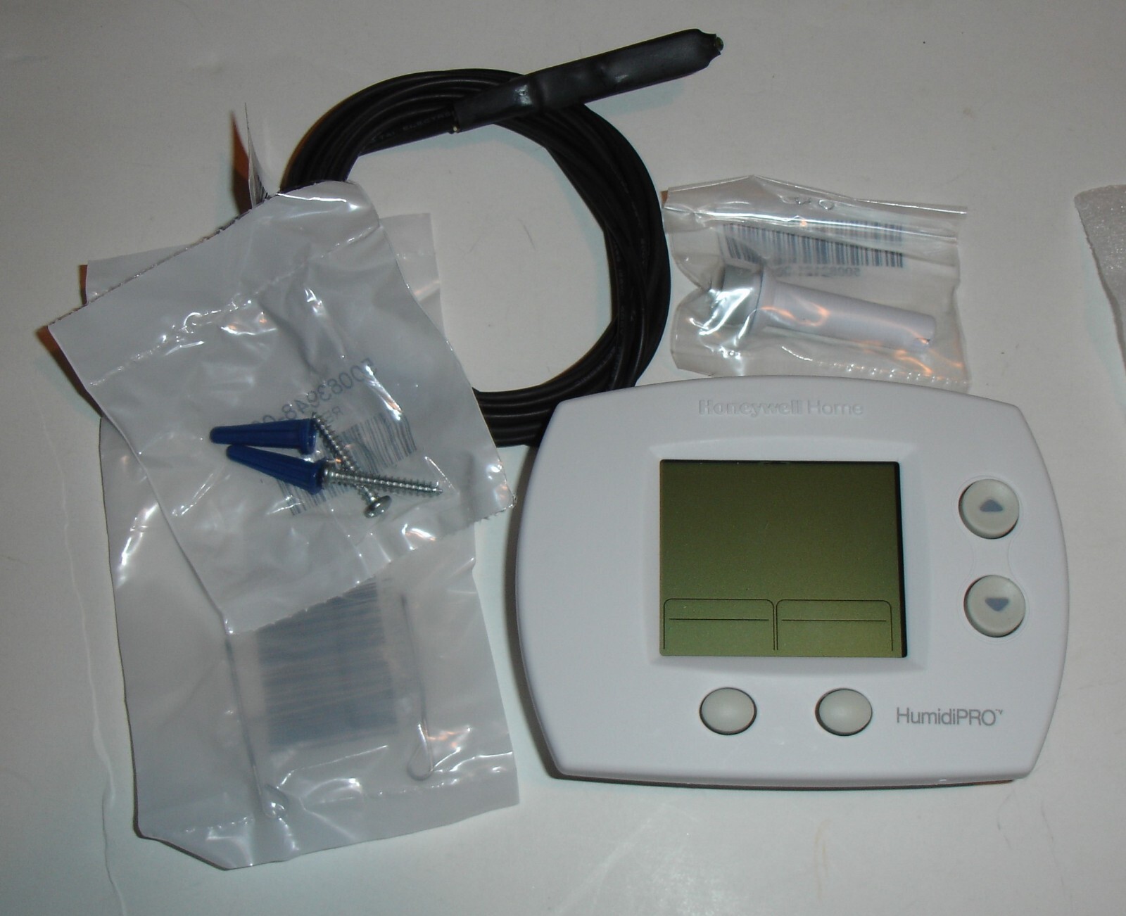 Honeywell Home HumidiPro H6062A1000 Digital Humidistat/Dehumidistat BRAND NEW 