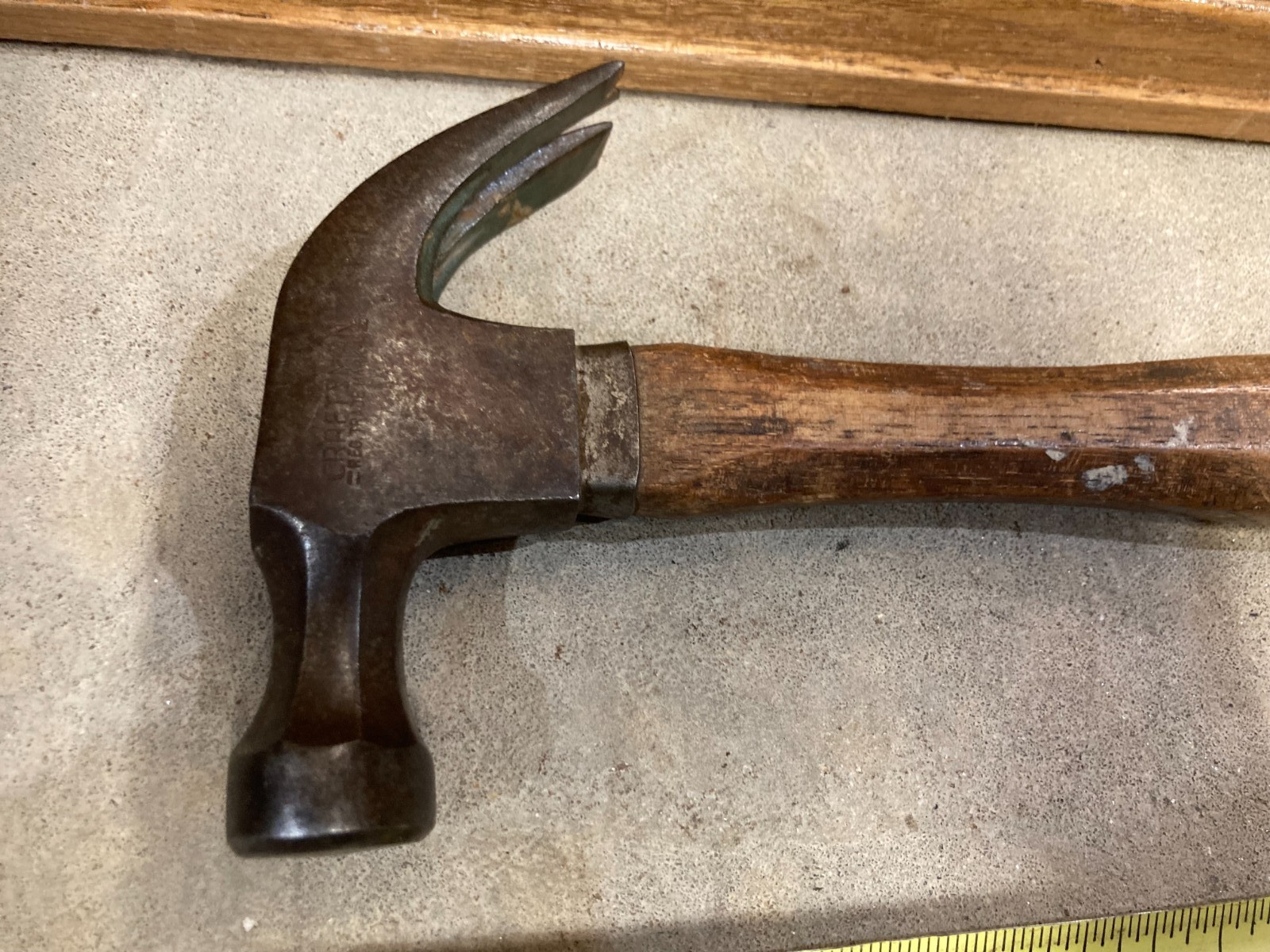 Vintage Craftsman Wooden HandleClaw Hammer 38141 16 Oz V Notch