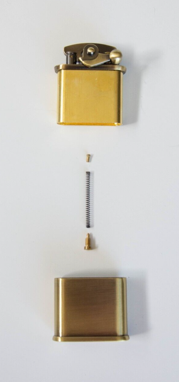 VINTAGE RETRO CLASSIC STYLE LIGHTER Trench Retro CAM IGNITION Lighter O Ring USA