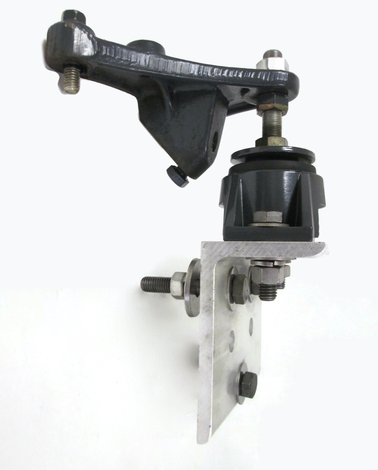 3853805 3853806 V8 OMC King Cobra Marine Engine 2 SETS Motor Mounts & Brackets