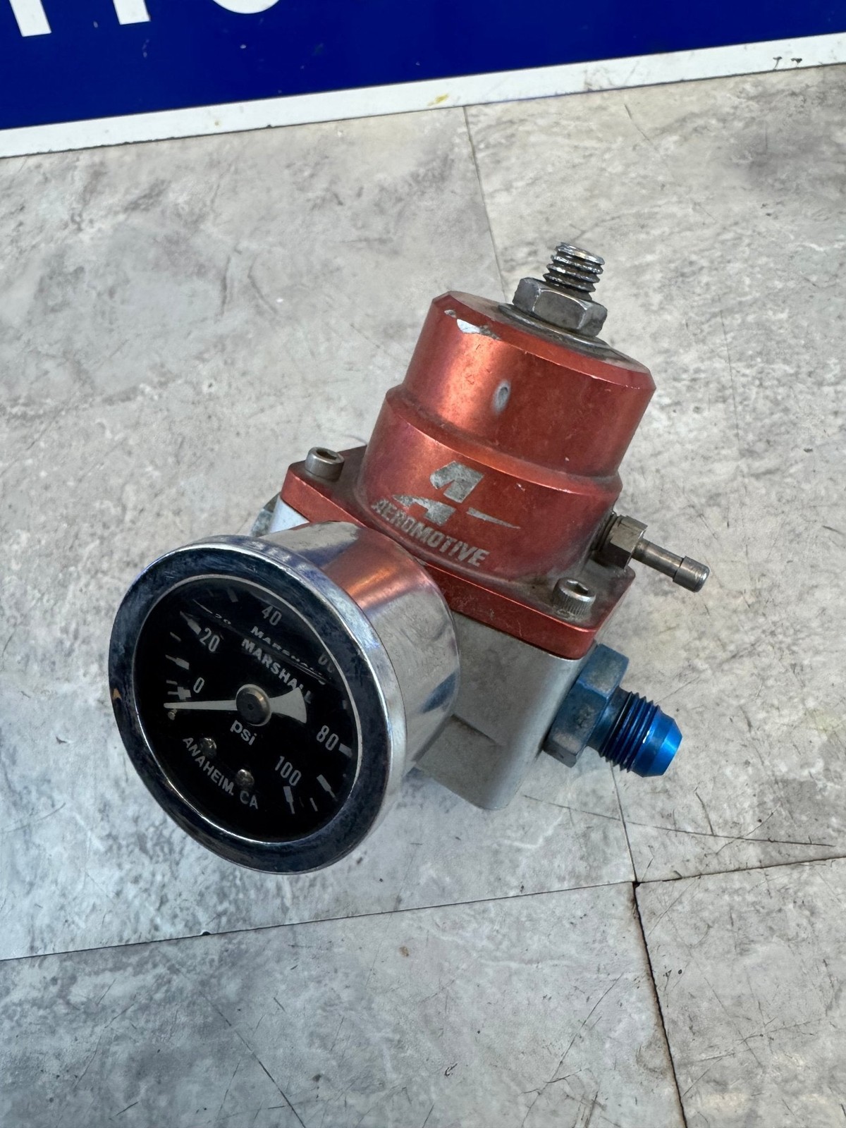 Aeromotive A1000 Fuel Pressure Regulator AN6 Fittings And Gauge Intake Manifold