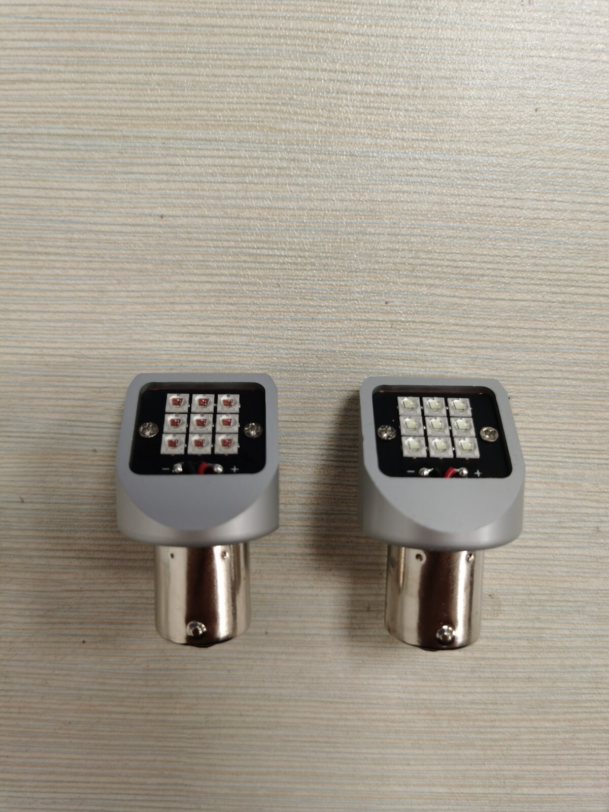 LED RA-7512 W-1290 Wing Tip Nav Light For Aircraft No RFI ( 1 Red+ 1Green Bulbs)