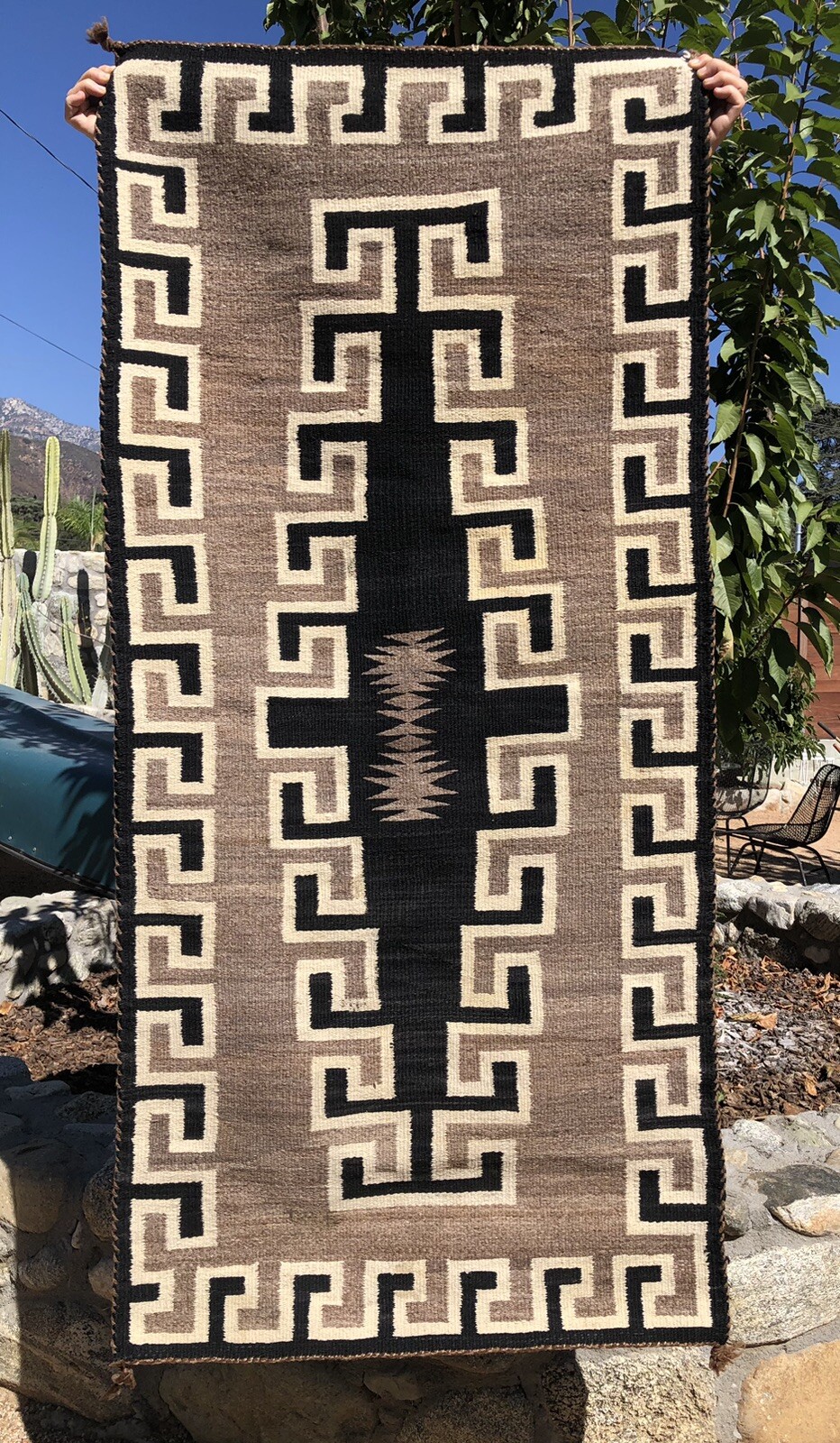 ANTIQUE NAVAJO WEAVING RUG NATURAL CHURRO WOOLS AUTHENTIC NATIVE c1930 62”x29”
