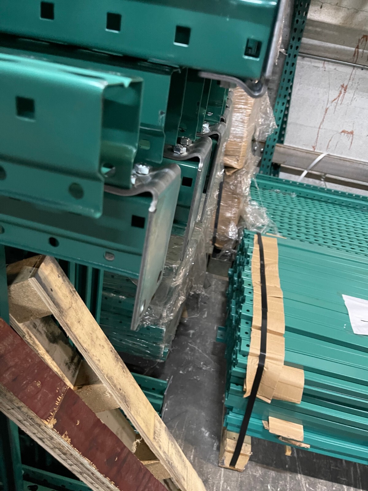 (10) Pallet Racking Universal Foot Plates for Uprights, Nuts and Bolts included