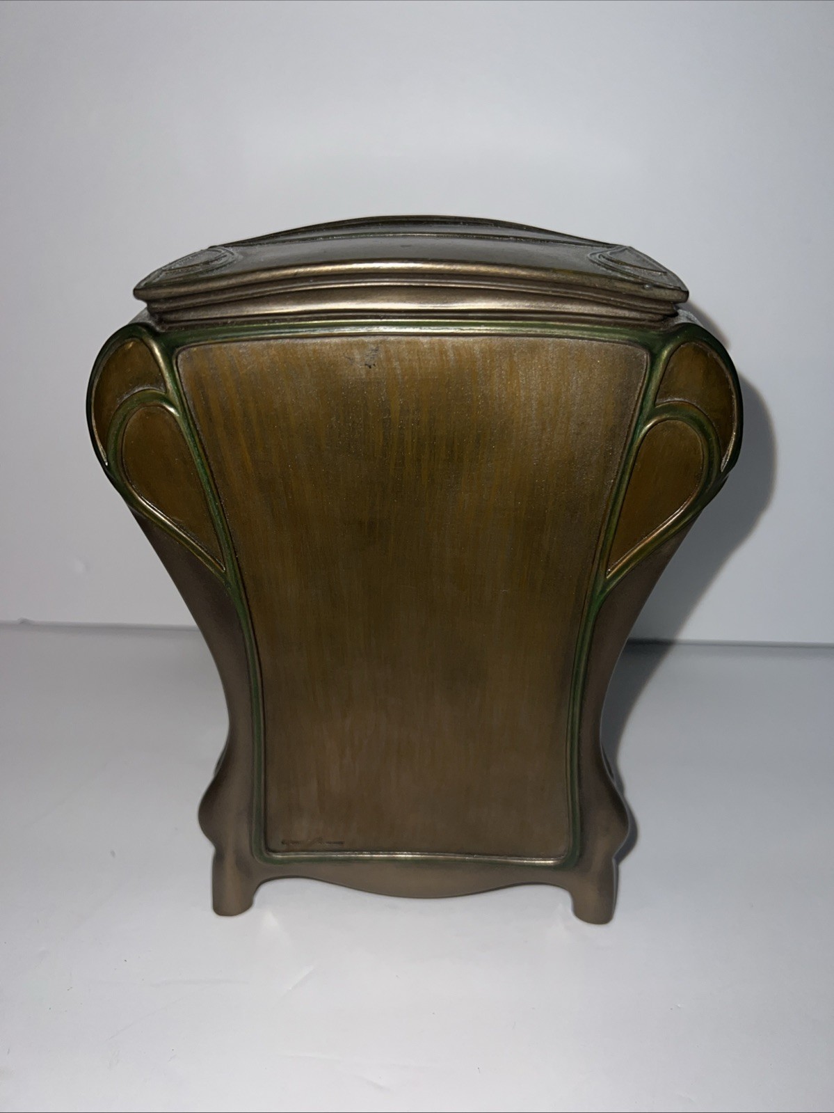 Chronicles of Narnia miniature magical wardrobe 7” Cabinet Jewelry Box