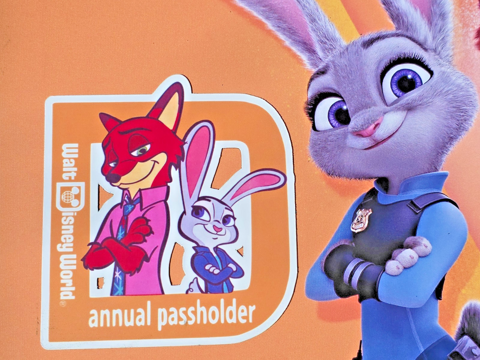 Walt Disney World ZOOTOPIA Annual Passholder Magnet ((HOME MADE))