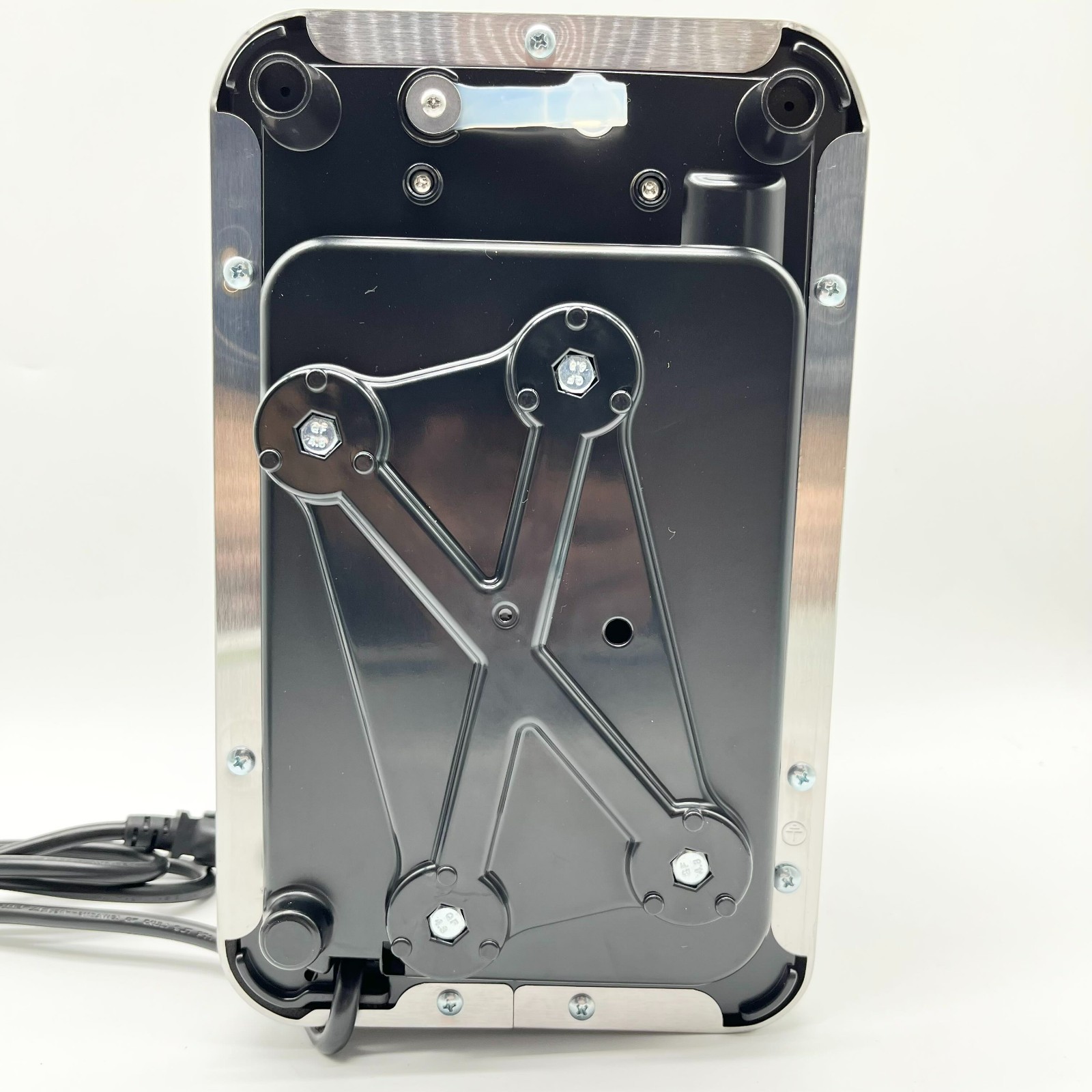 New Brand New AEITTO 110-120 Volts Ice Maker Model ICM1282S - Silver