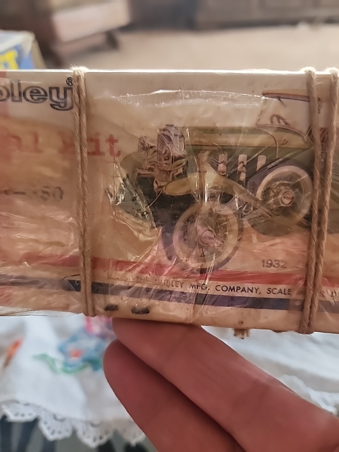 VTG NOS MIB CELLOPHANE IS LOOSE 1960S METAL KIT CHEV PHAETON BY HUBLEY