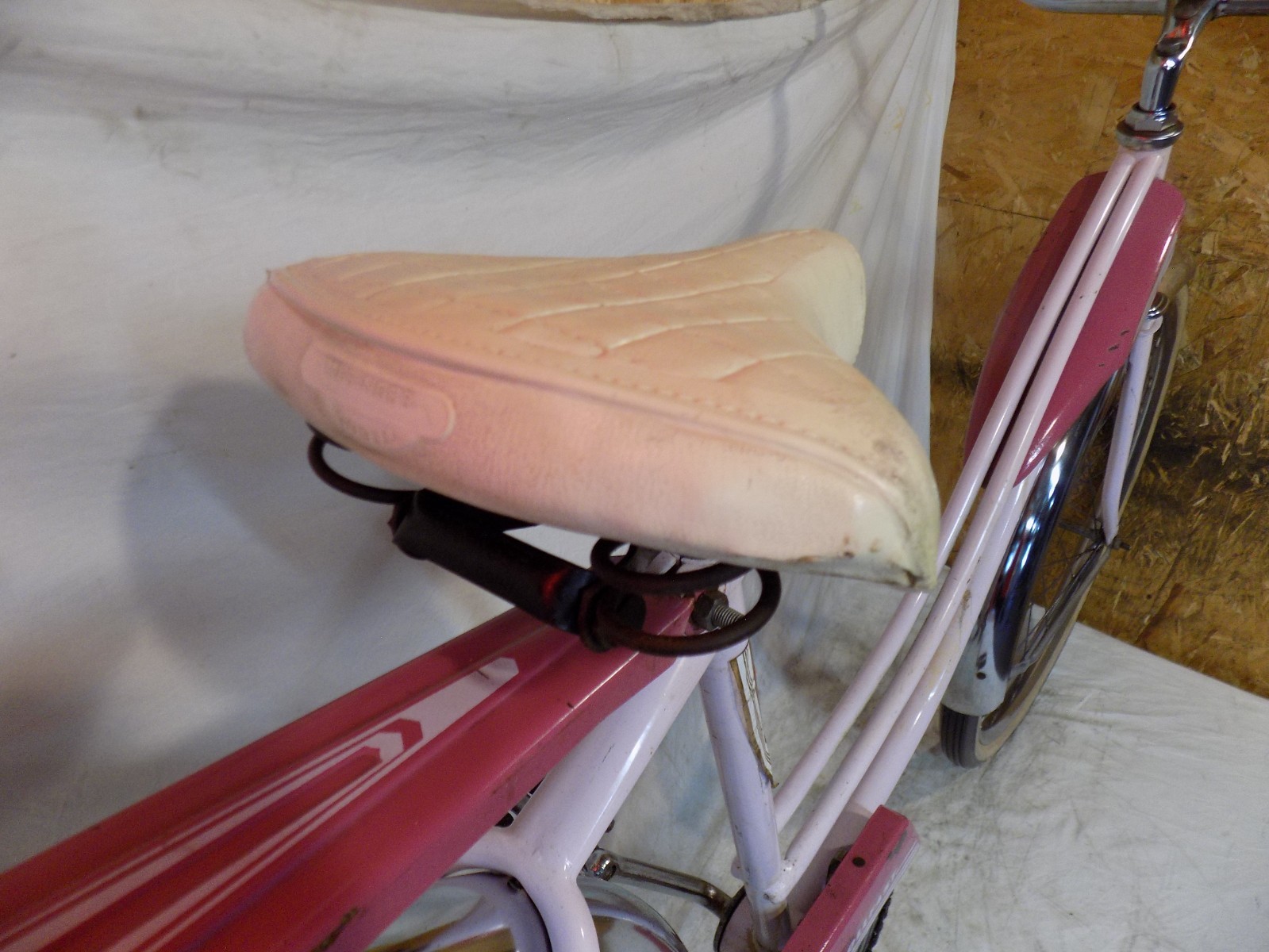 1960s ROLLFAST PINK LADIES TANK BIKE JC HIGGINS MURRAY JET RACK VINTAGE CUTE!