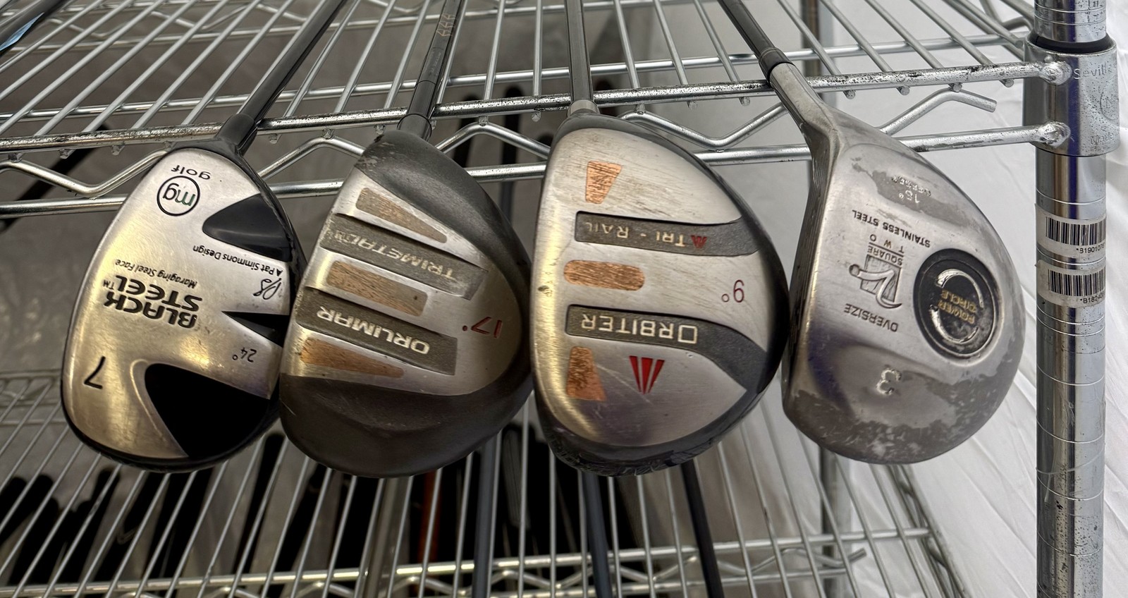 Wholesale Lot of 30 Golf Clubs - Assorted Fairway Woods and Hybrids