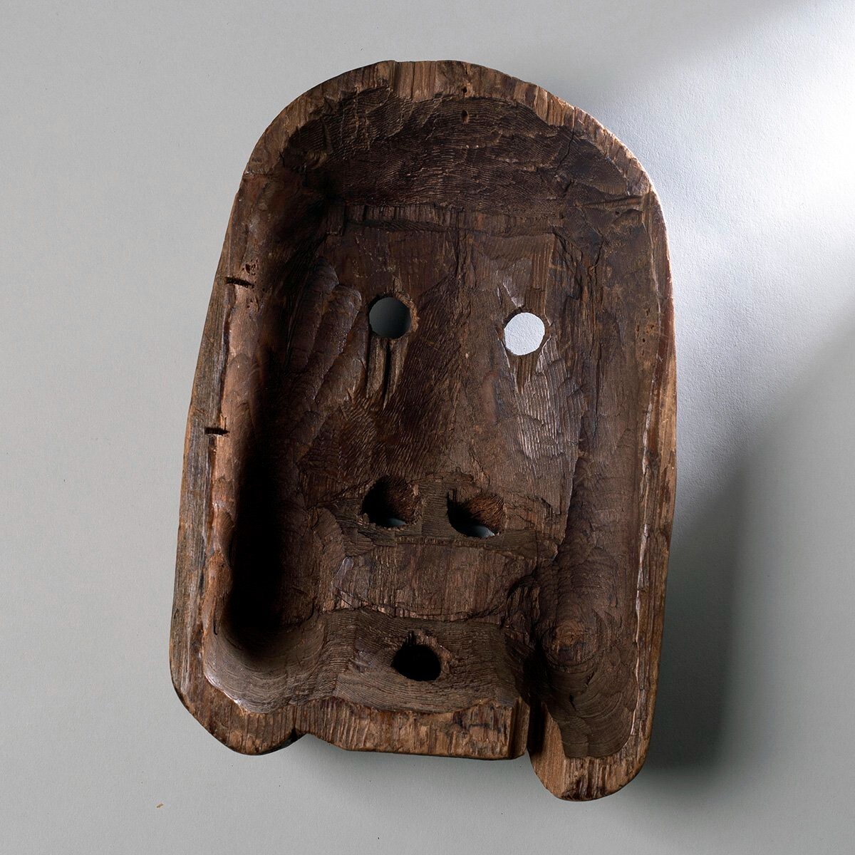 IMPORTANT KING OR UGIUVAK ISLAND MASK