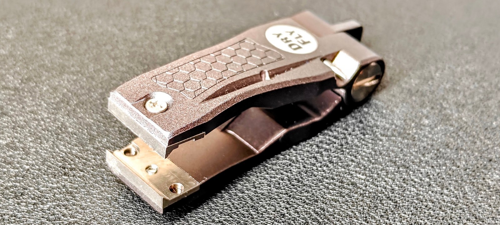 Magnetic Nippers: Hook Threader, Eye Cleaner, Machined Aluminum