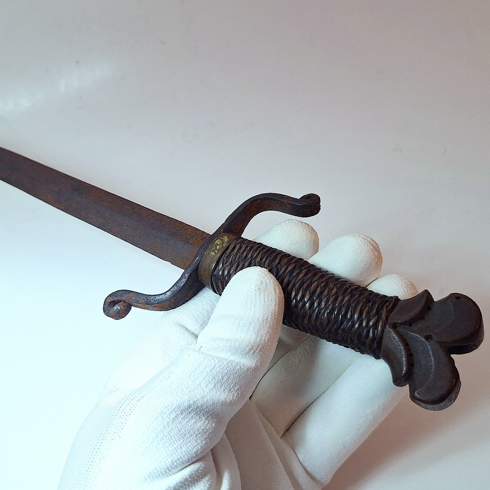 Authentic 17th-Century European Renaissance Left-Handed Dagger – All Original -