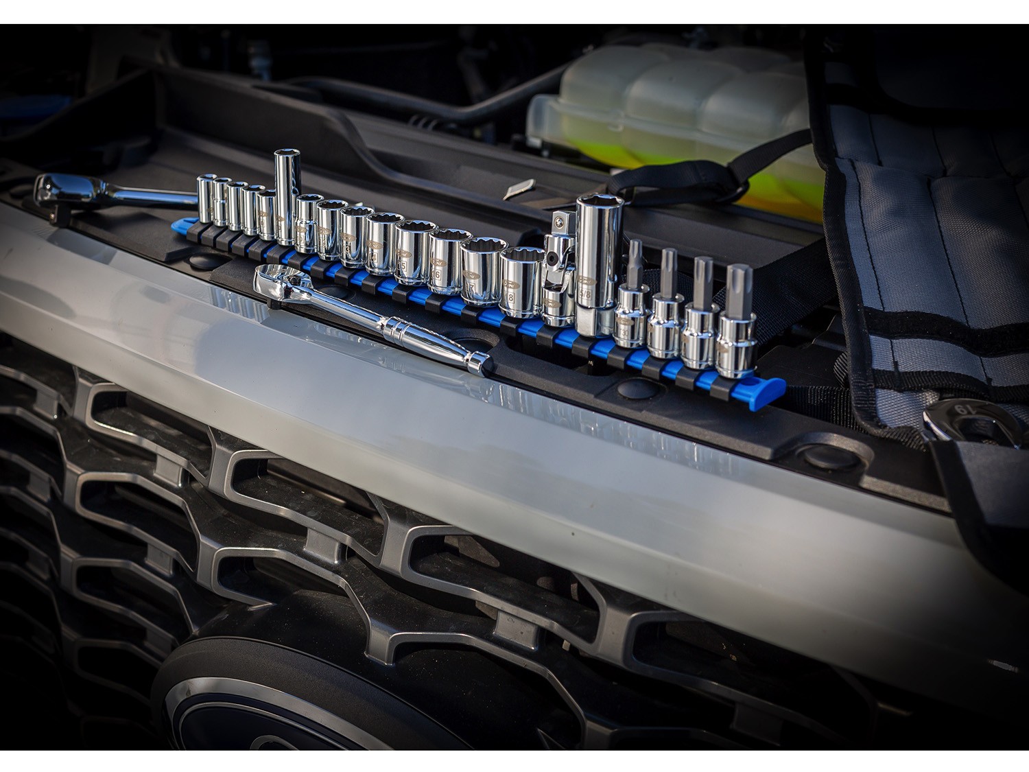 Ford Trucks Roll-Up Tool Kit