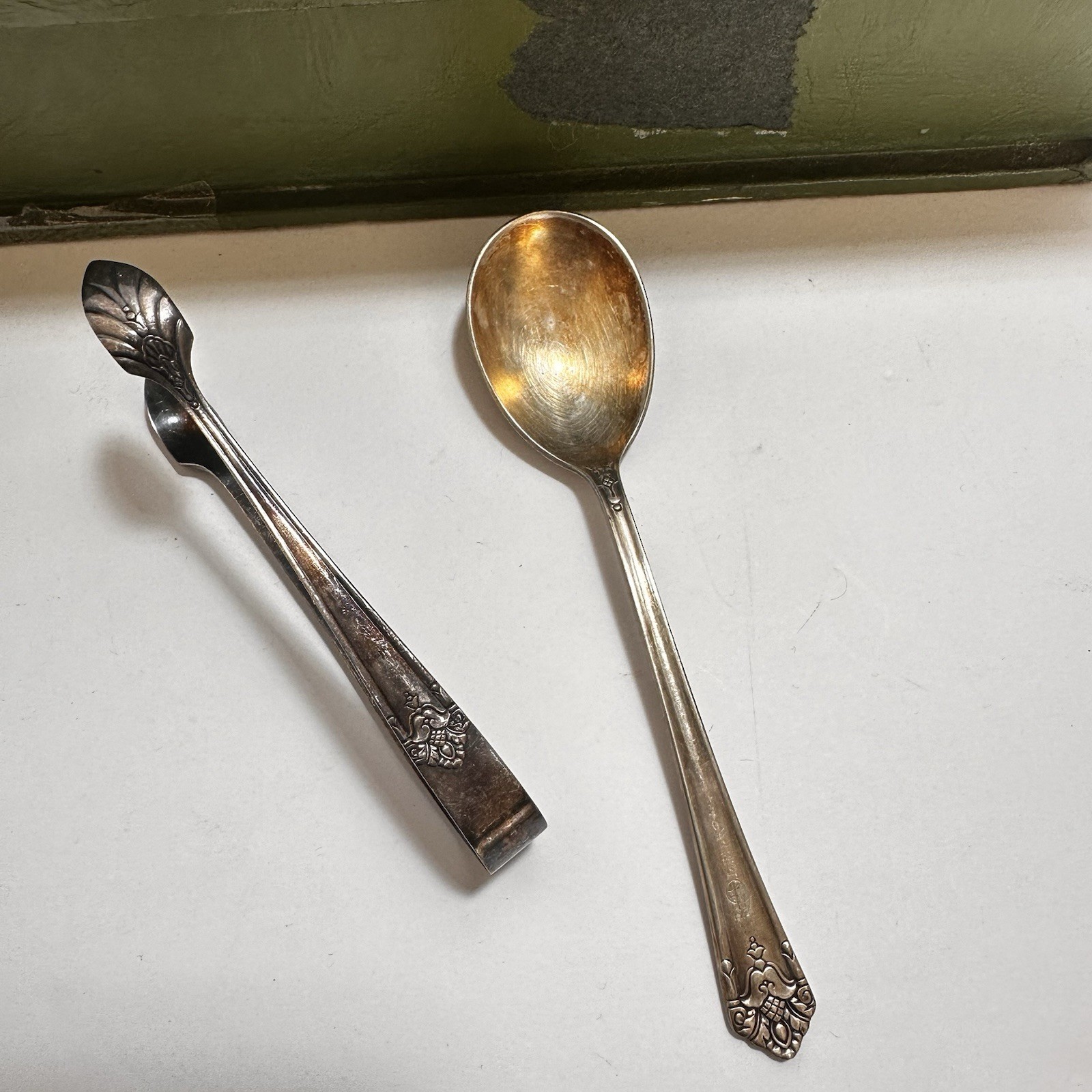 1847 Roger’s Bro Her Majesty Silverware 72 Piece Set Vintage