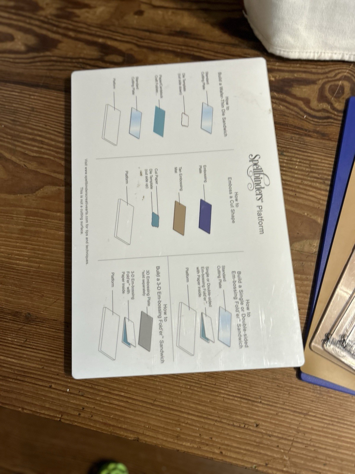 Spellbinders Platinum Fold Up Die Cutting & Embossing Machine ￼