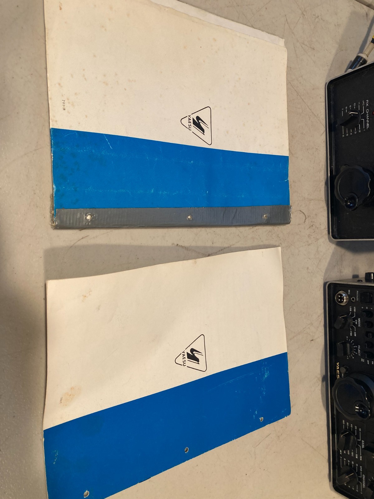 Yaesu FT-301 HF Amateur Radio Transceiver Solid-State W/ FV-301 VFO