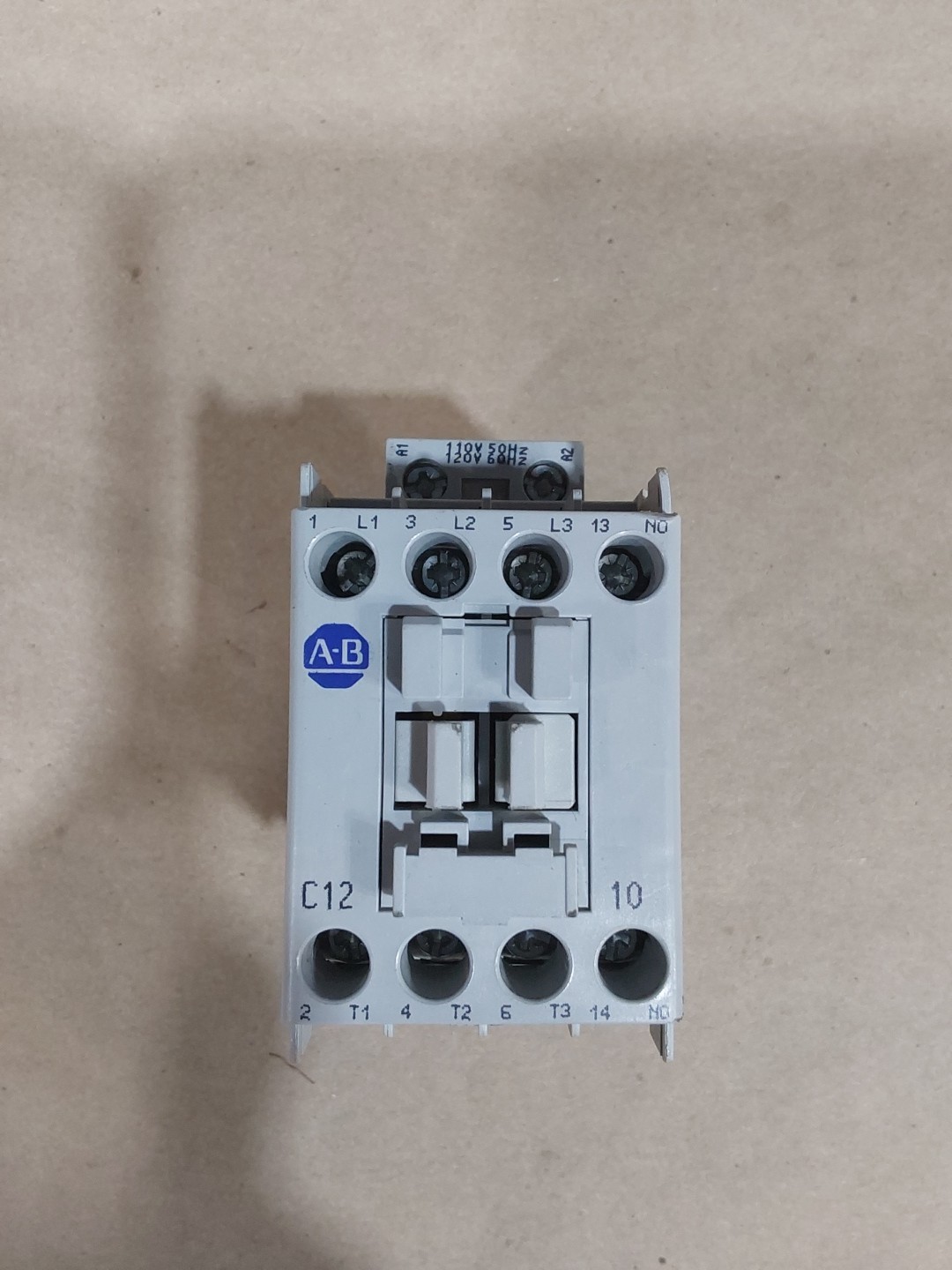 Allen Bradley Contactor 100-C12*10 Ser. A