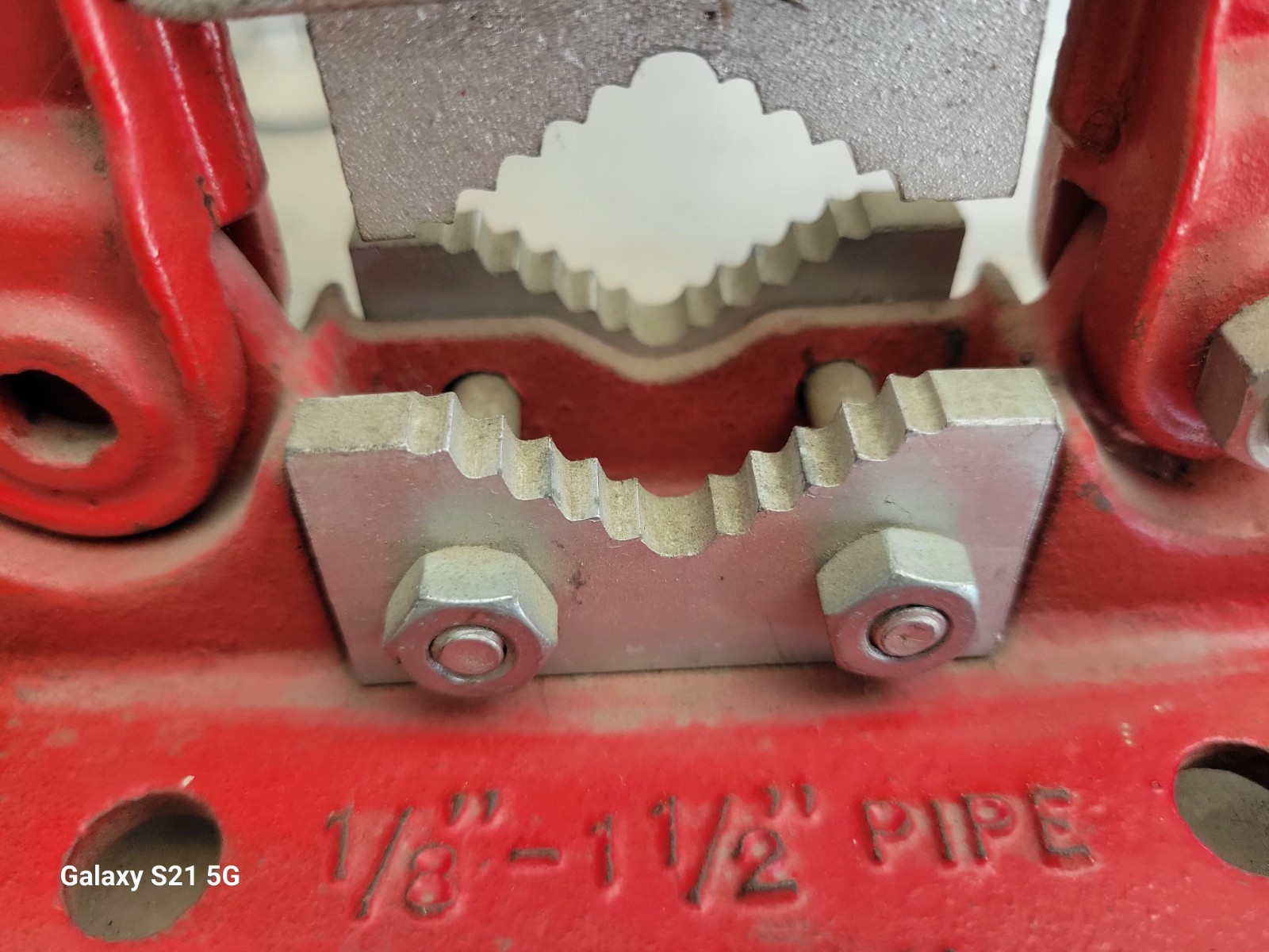 SEARS ~ PIPE VISE ~ Vtg ~ No. 00H ~ 1/8"- 1.5" ~ Craftsman ~ Red
