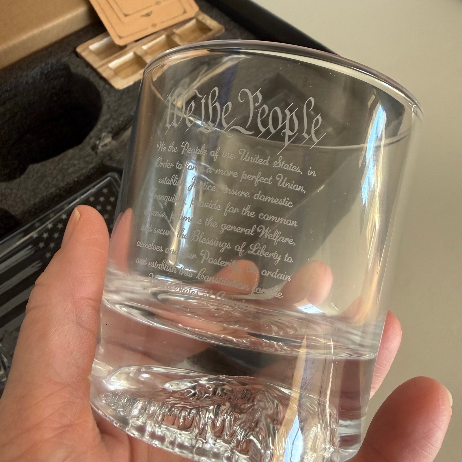 NEW PONPUR Whiskey Decanter Set Glasses Etched America WE THE PEOPLE USA GIFT