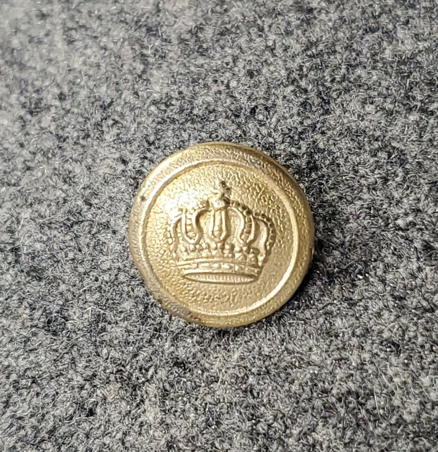 WWI German Button 1910 with Brass finish, 18MM buttons by the each