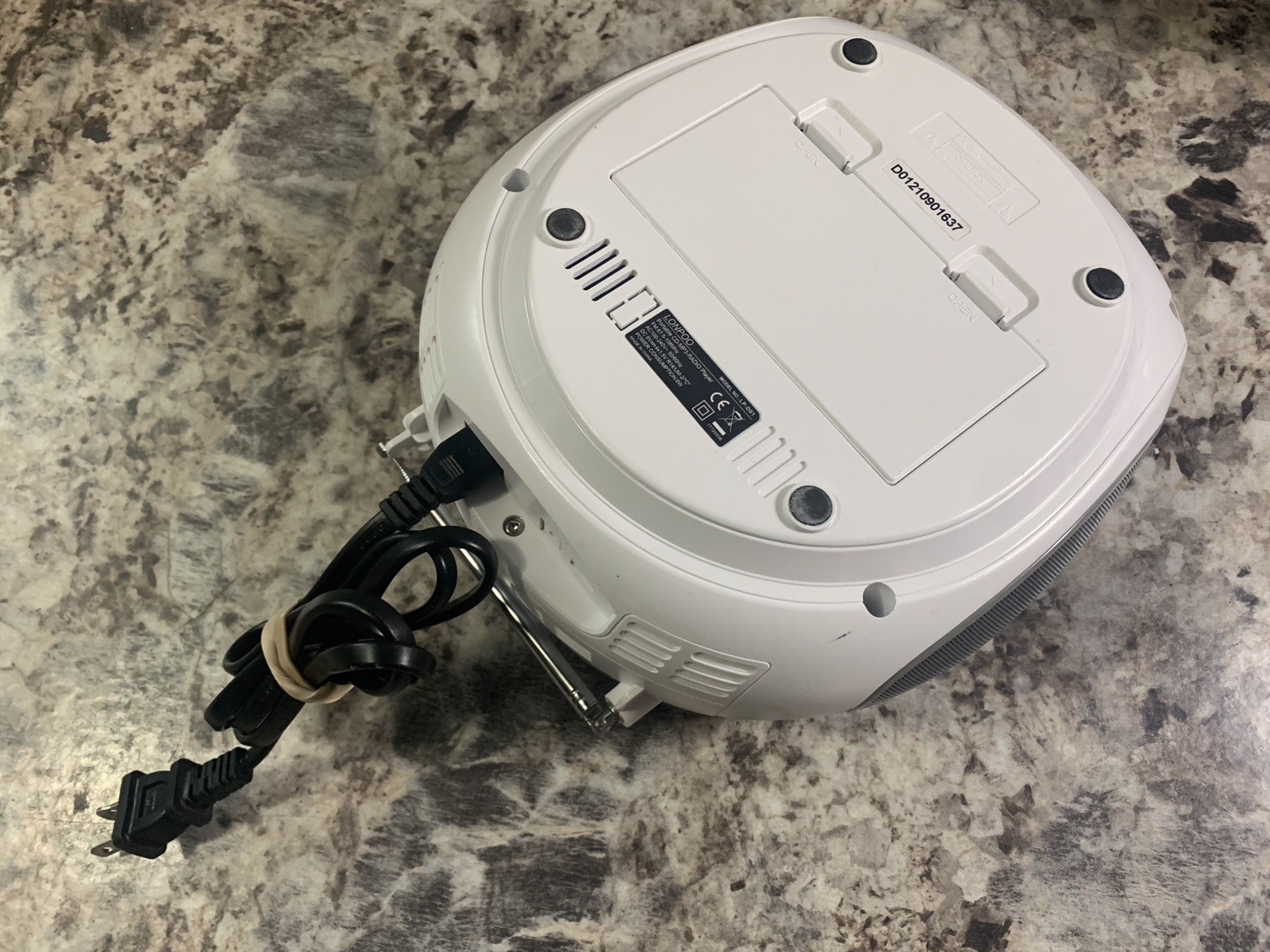 LONPOO Portable CD-MP3-Radio Blue Tooth Player White Tested Works Good