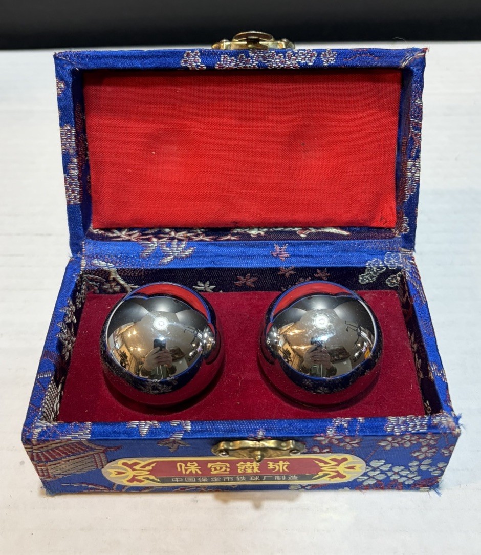 Vintage Chinese Baoding Shouxing Stress Relief Ringing Iron Chime Balls