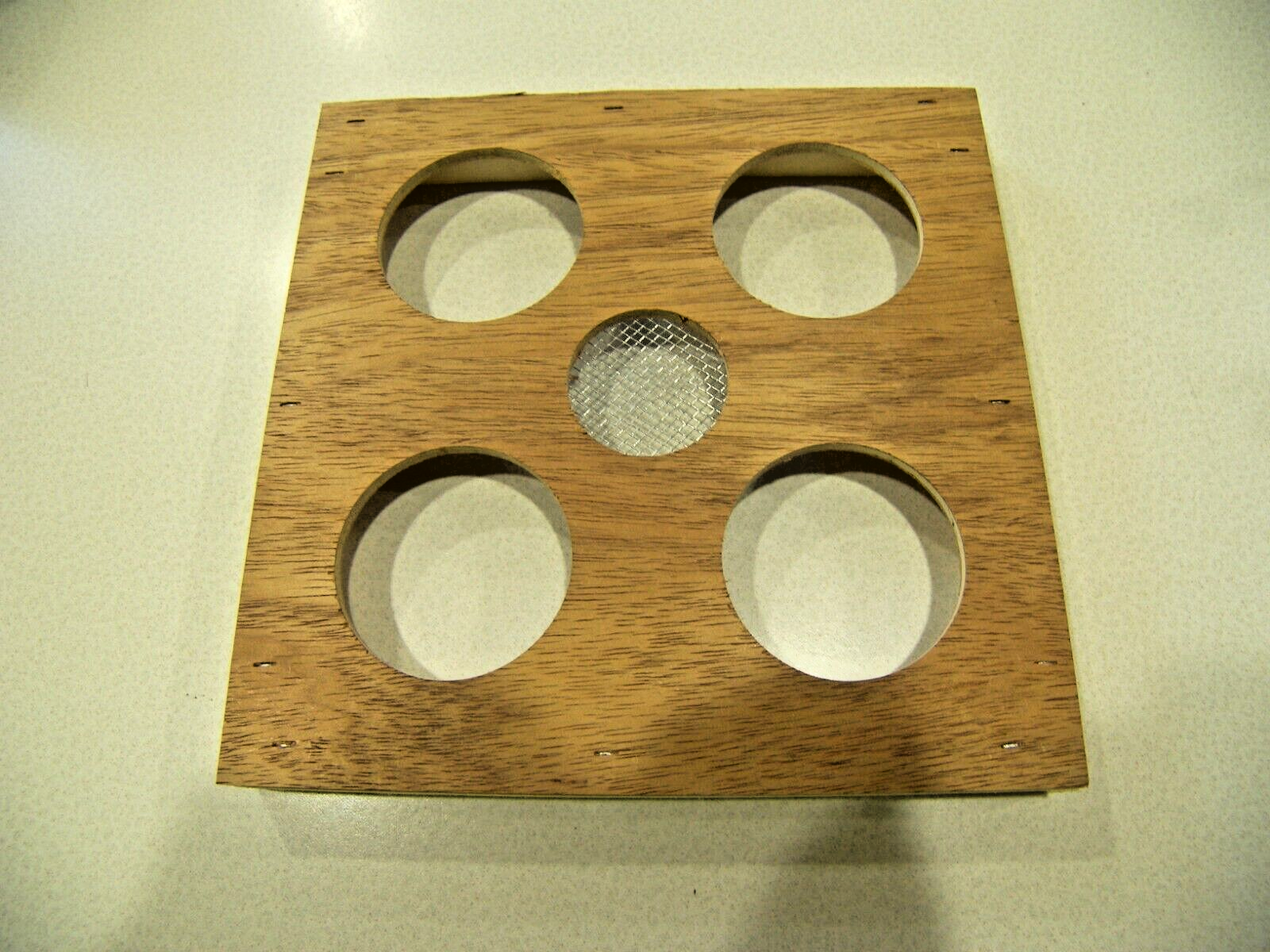 Top Beehive Feeder, Easy to Use and Convenient, 4 Jar Capacity New Handmade USA