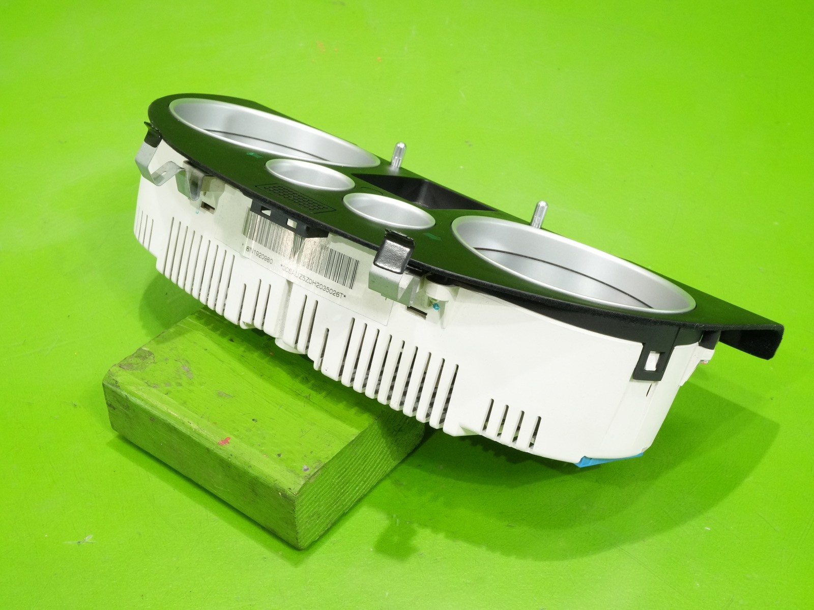 00-06 Audi TT OEM 8N1920980 gauge instrument cluster panel speedometer