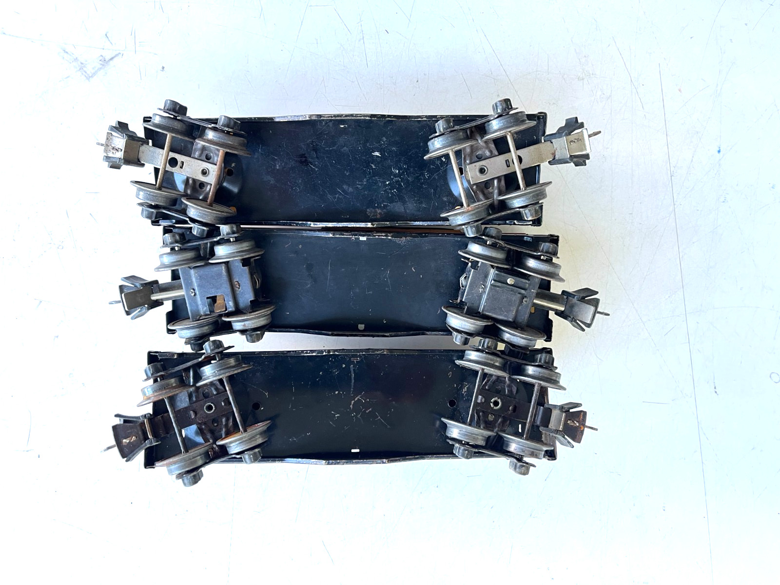 LIONEL 1680, 1682, 2679, 2677, PREWAR, BOXCAR, SUNOCO TANK , GONDOLA, CABOOSE