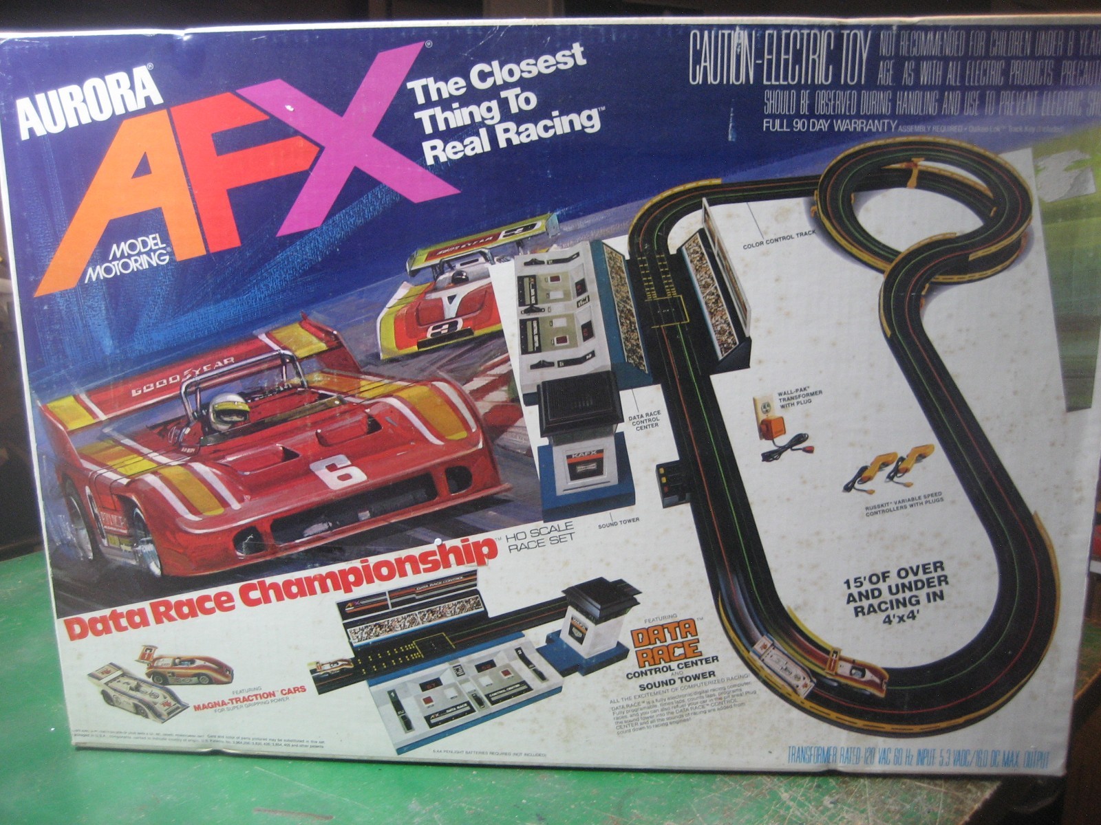 Aurora AFX  HO slot car # 2708 Data Race Championship with Sound Tower Complete!