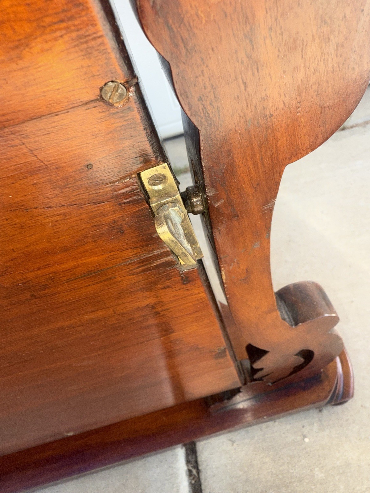 VICTORIAN TABLE TOP DRESSING MIRROR