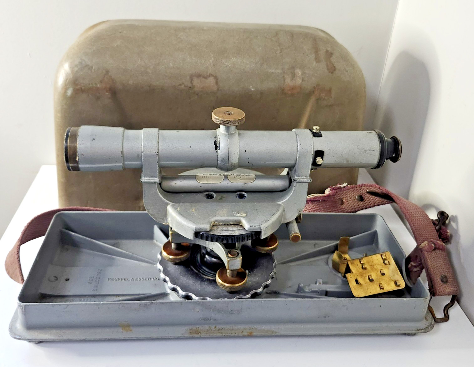 Vintage Keuffel & Esser K&E 77000 Construction Level w/ Case