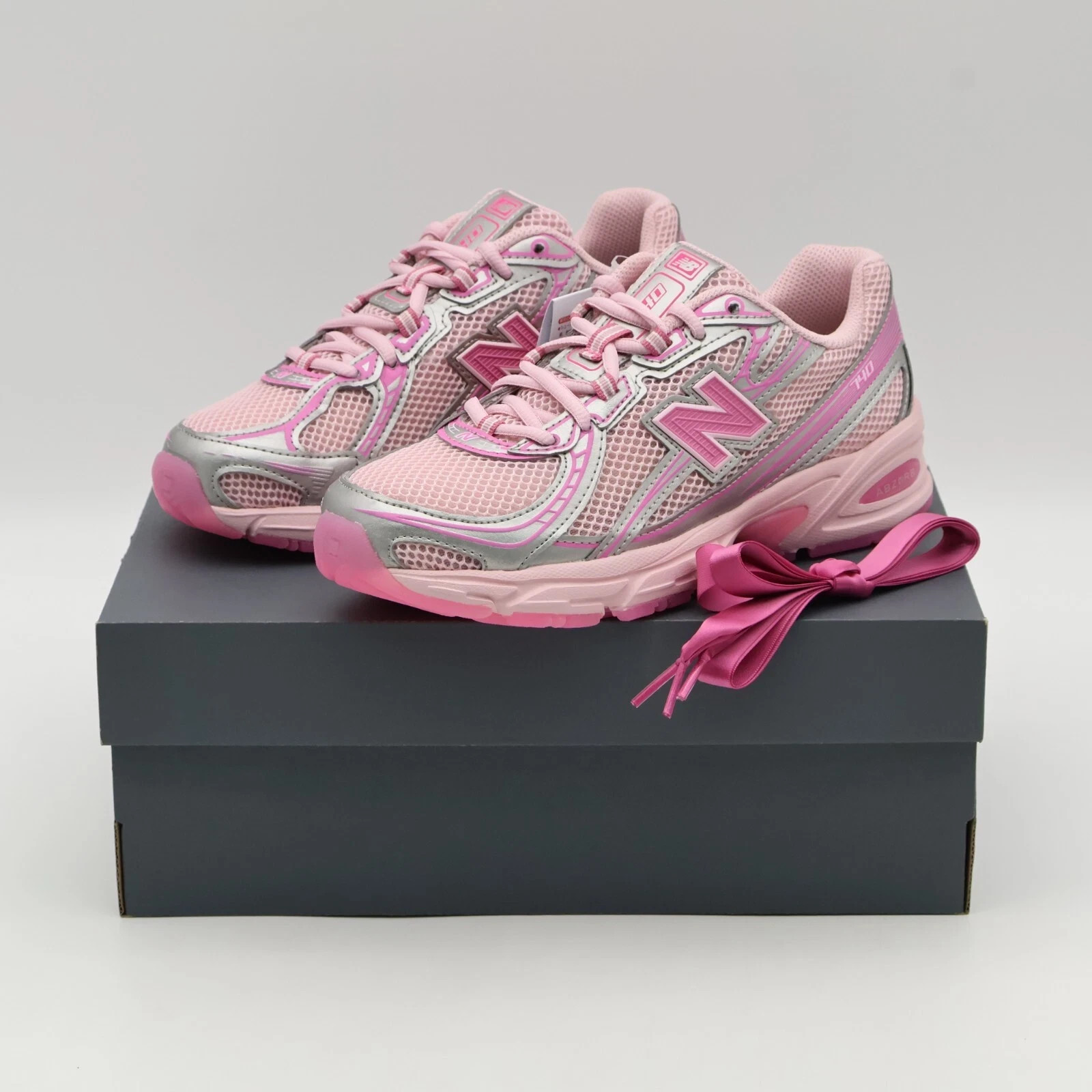 U740AP2 NB Women's 740 Pink Vacation