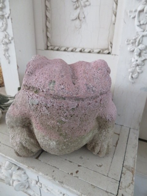 ADORABLE Chippy PINK Vintage STATUE Garden FROG TOAD Time Worn Patina