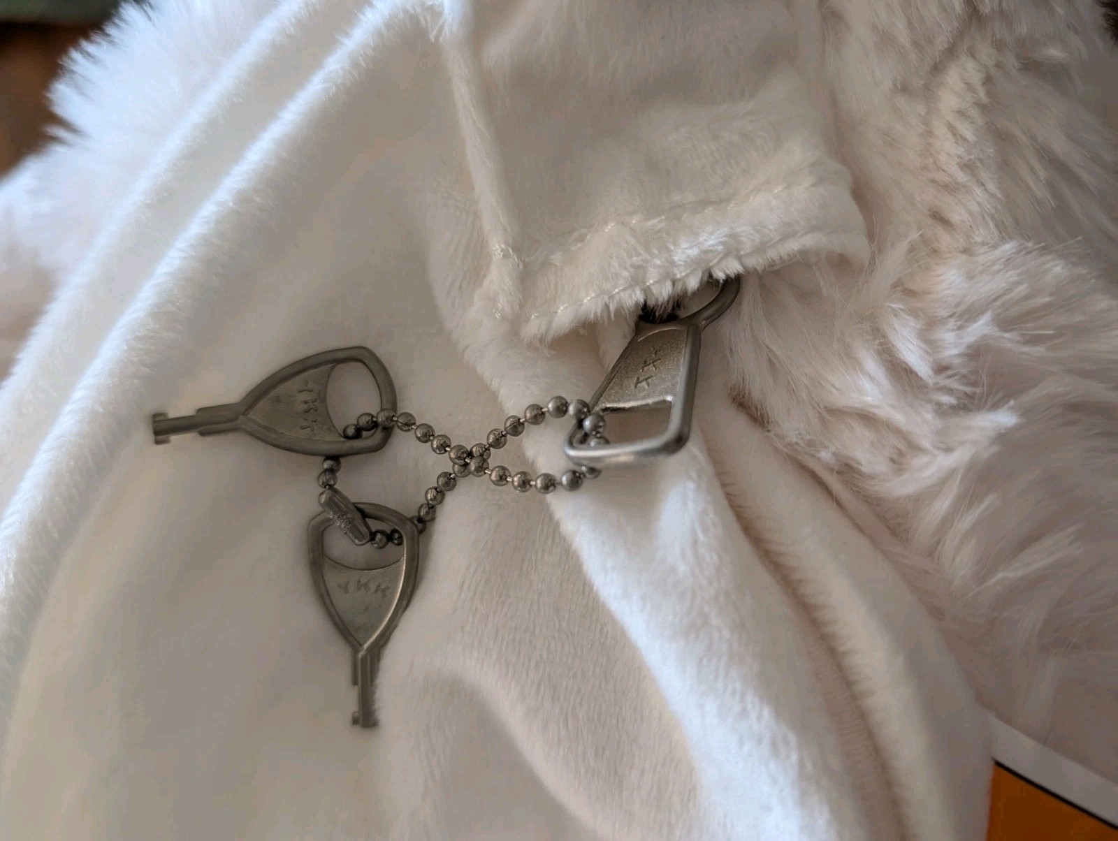 POTTERY BARN TEEN Hello Kitty® Bean Bag Chair Slipcover Only-Large-OPEN BOX