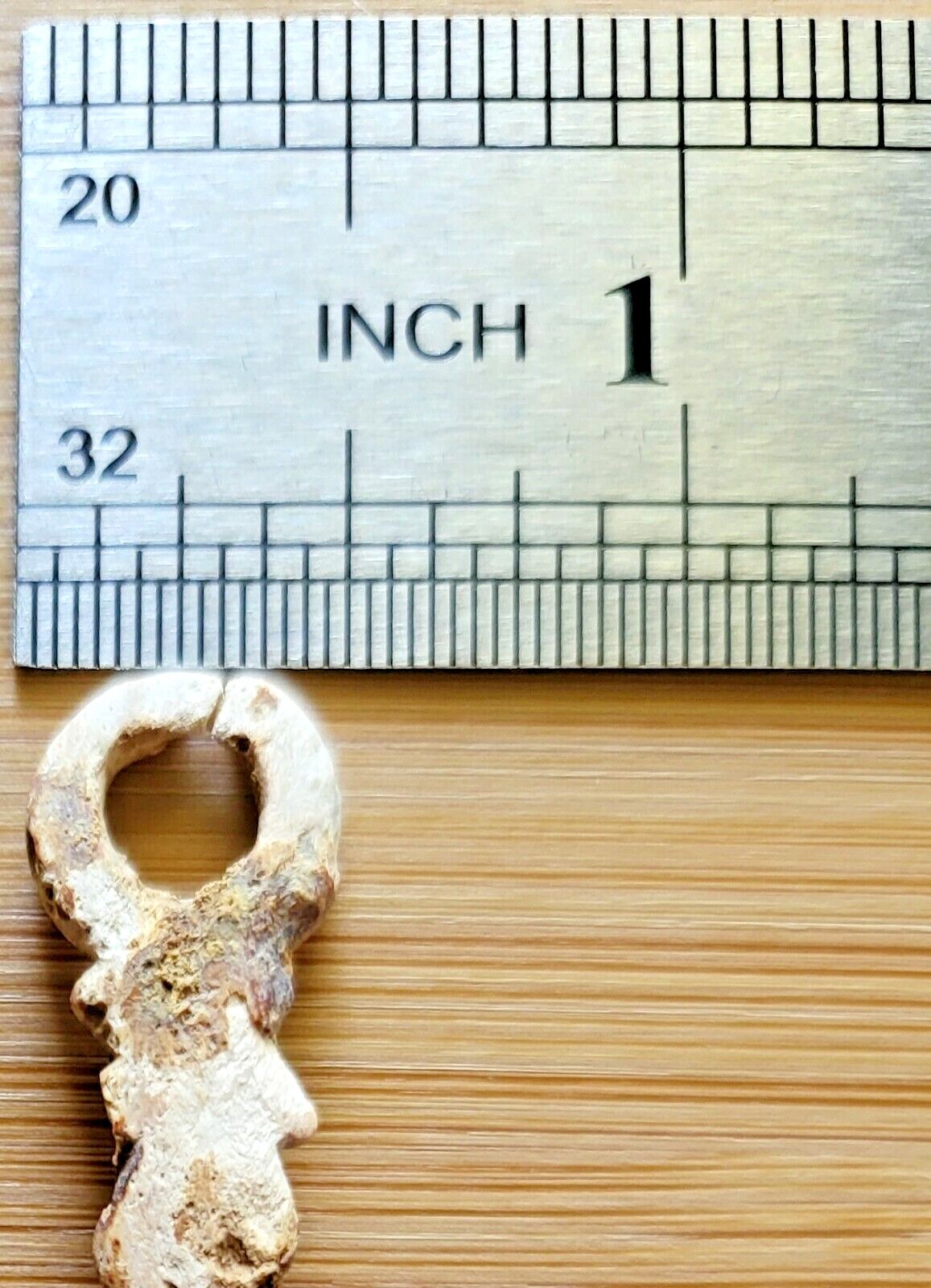 AUTHENTIC -- c. 2000 YEAR OLD PRE-COLUMBIAN COLIMA CARVED SHELL PENDANT - MEXICO