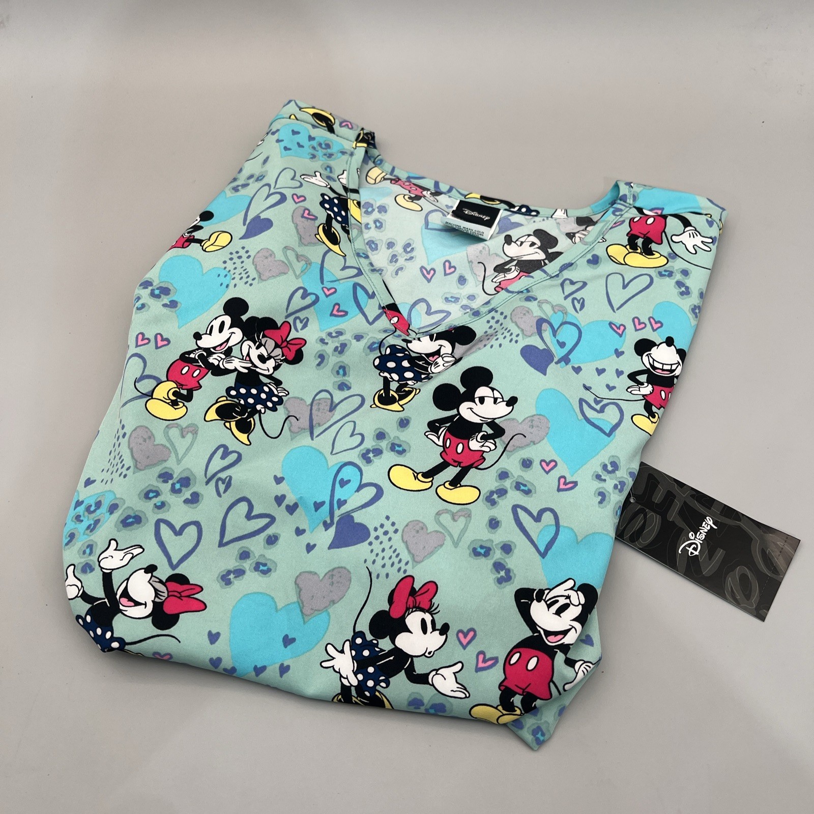 Disney Women’s Mickey and Minnie Fashion Scrub Top Size L New