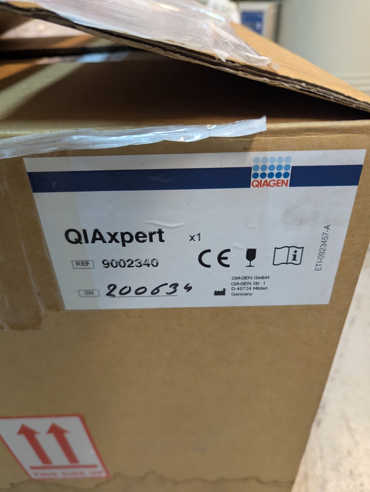 Qiagen QIAxpert Microfluidic UV/VIS Spectrophotometer RNA DNA REF 9002340