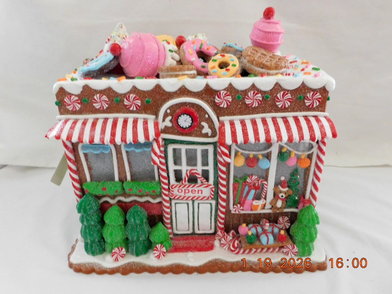 New 2025 Trimsetter Gingerbread House Light Up LED "Goodies Cafe" 10"T x 11"L