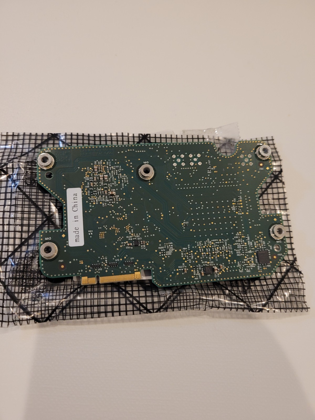 Tesla 1601971-S1-C Connectivity Module AG525R-GL