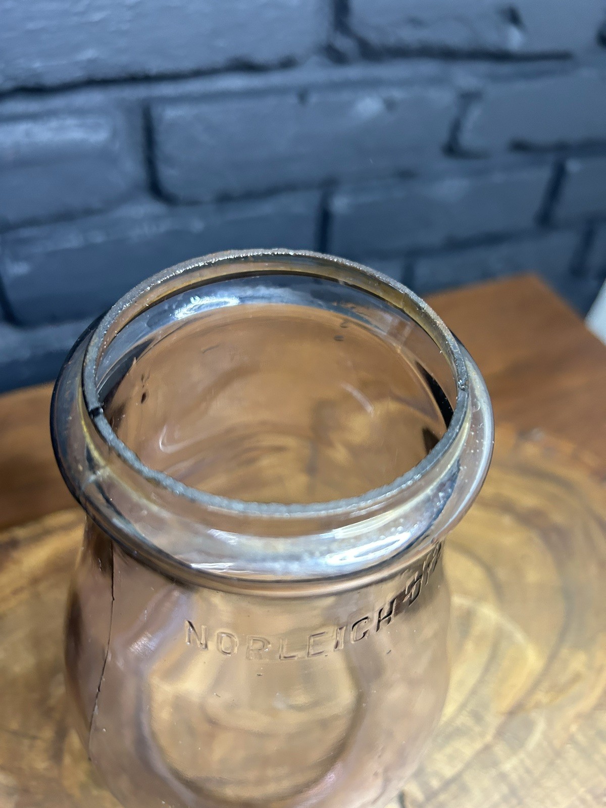 Rare Amethyst Toned Clear Embossed Norleigh Diamond 6.5” tubular lantern Globe