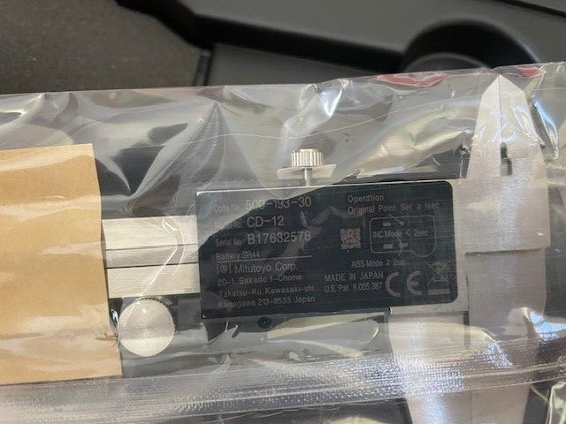 Mitu-toyo 500-193-30 300mm-12" Absolute Digital Vernier Caliper SALE