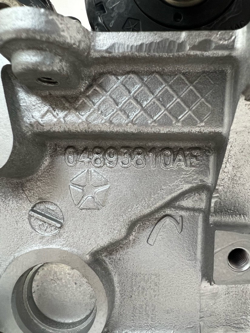 Dodge Chrysler Jeep 3.6L Cylinder Head Assembly RH Passenger Side OEM 04893810