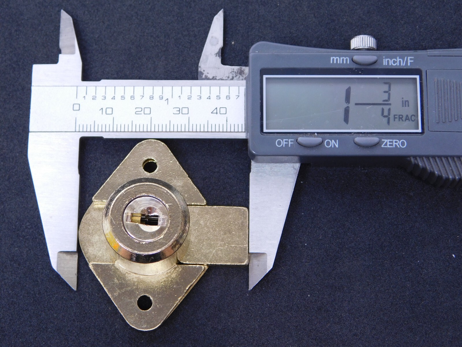 DESK OFFICE DRAWER CABINET LOCK BRASS 7/8"DIA x 3/4"L Cylinder (Keyed Alike) HN