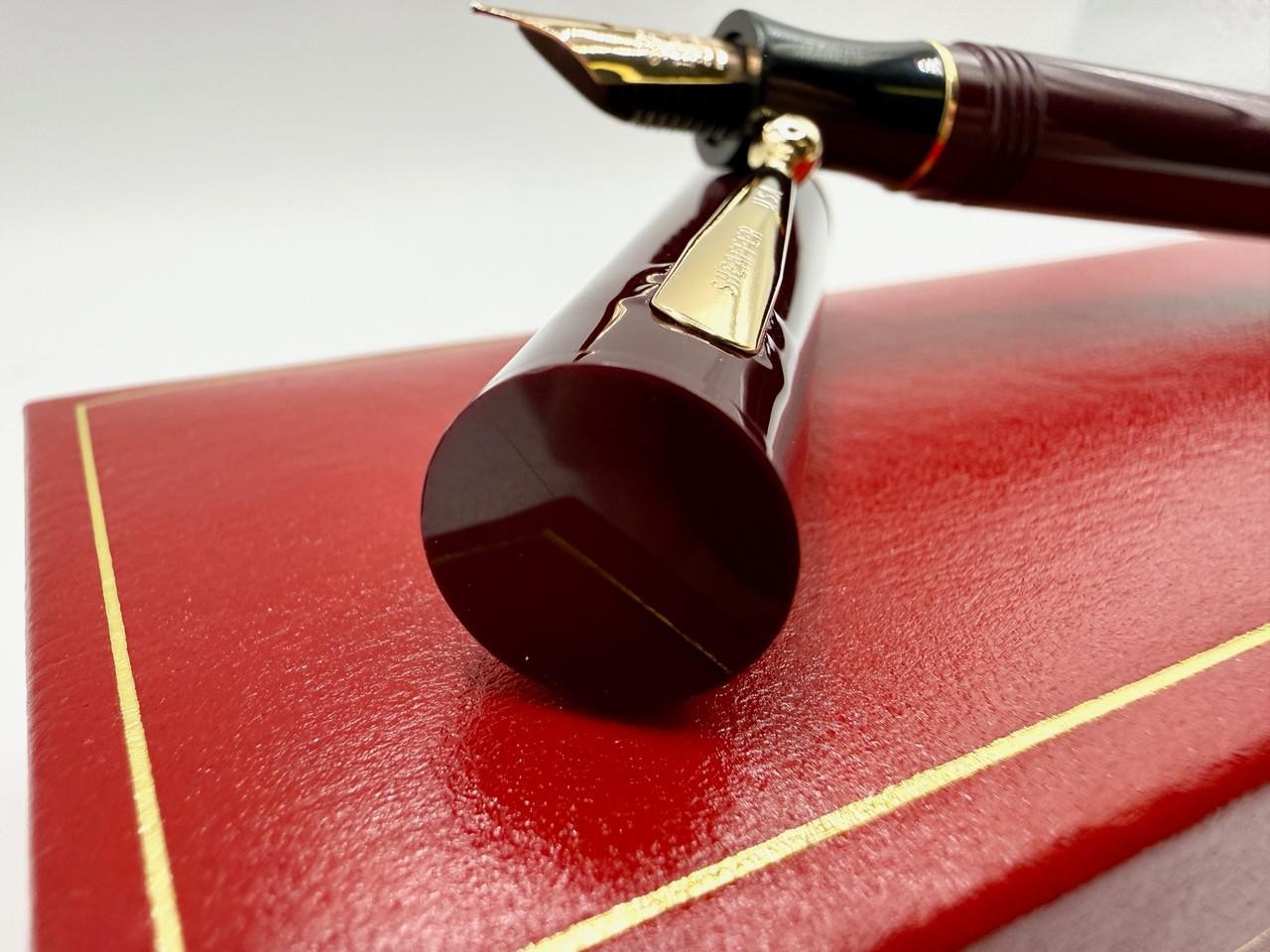 SHEAFFER MODERN LIFETIME BURGUNDY FOUNTAIN PEN M 14K NIB