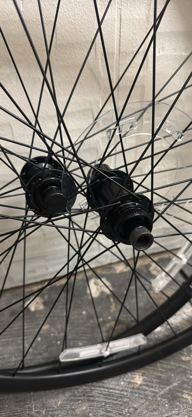 DT SWISS R460 Wheelset 700C (622x18) Clincher 11 Speed Rim Brake