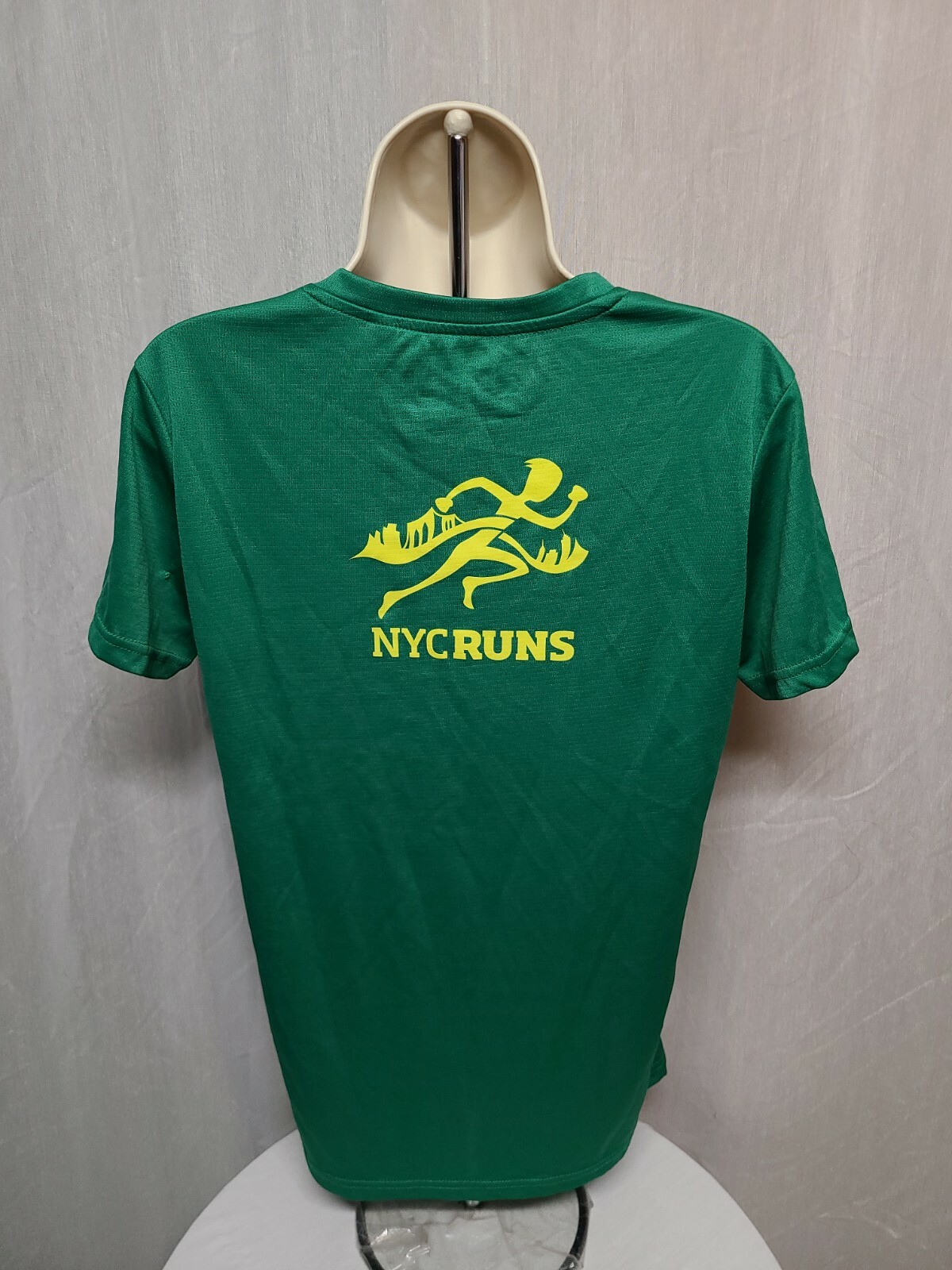 2019 NYC Runs Queens Half Marathon & 5K Womens Medium Green Jersey