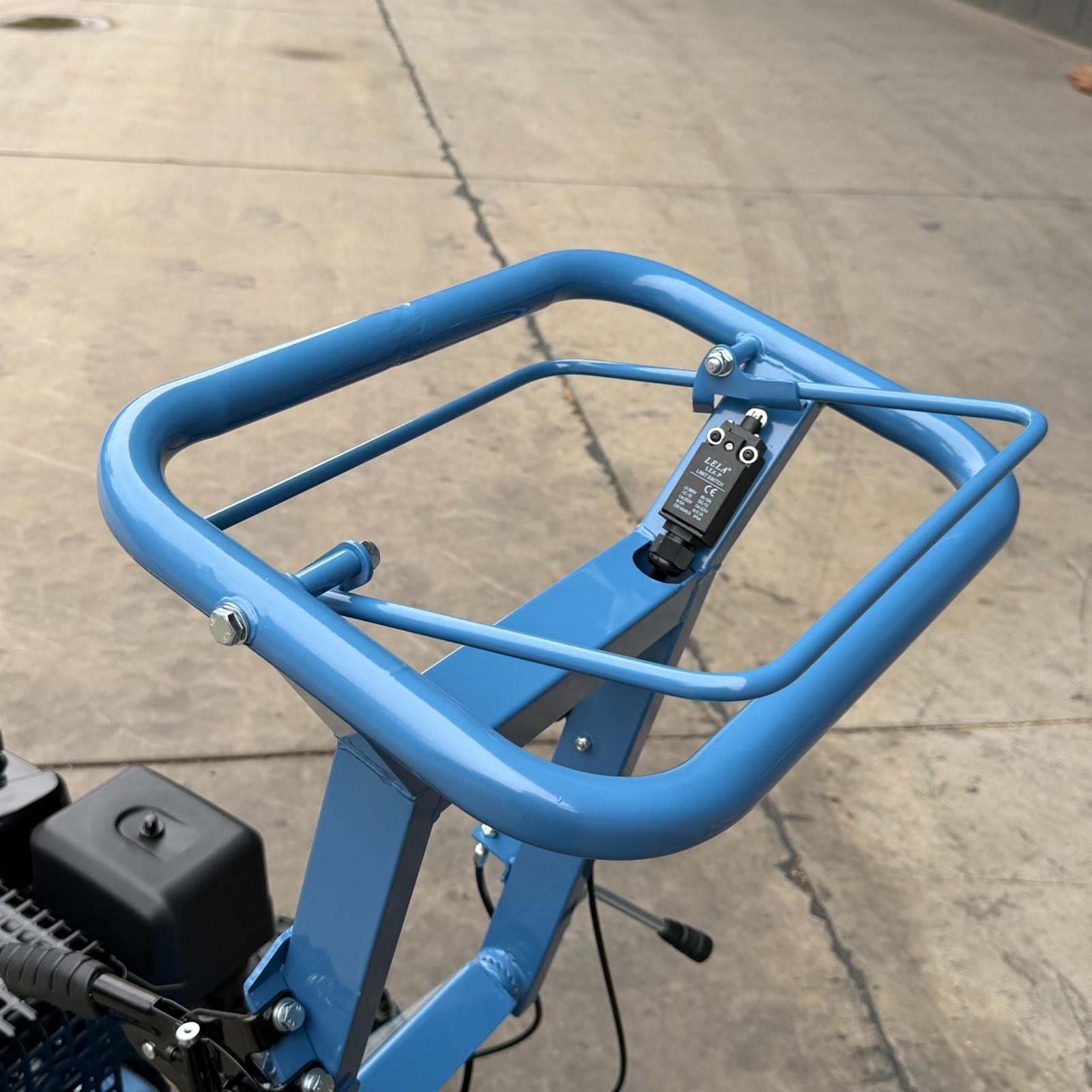 15HP Gas Stump Grinder Electric Start 15'' Cutting Height 10'' Cutting Depth